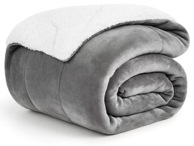 Travelhawk Fleece deken - 150x200 cm - Luxe Dubbellaagse - Voor Bank, Slaapkamer & Woonkamer - Fleece Deken & Fleece Plaid - Grijs