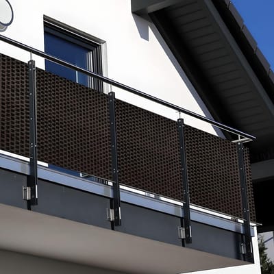 NYVI Polyrattan Balkon Privacy Scherm Privafence 90x300 cm Donkerbruin - Balkonbekleding met metalen ogen - UV-bestendig, Weerbestendig, 100% Ondoorzichtig - Balkonomheining 0.9x3 m