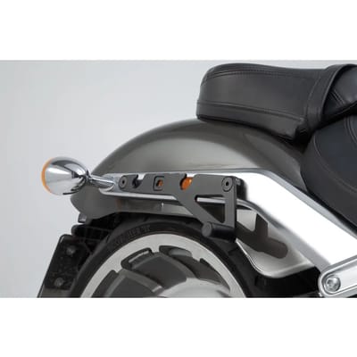 Zijtassenhouder, rechts SW-Motech SLH LH1. H.-D. Fat Boy/ S, Breakout/ S (17-).