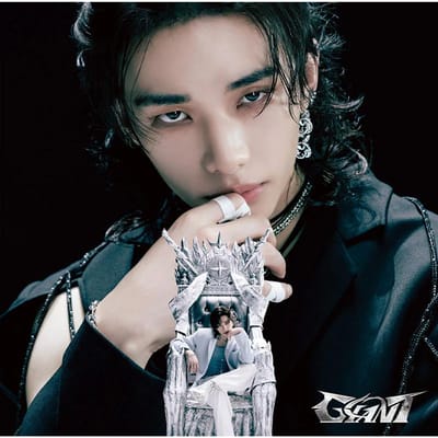 Stray Kids JAPAN 2e Album 'GIANT' (STAY Japan Fanclub/Solo Jacket Limited Edition) Hyunjin