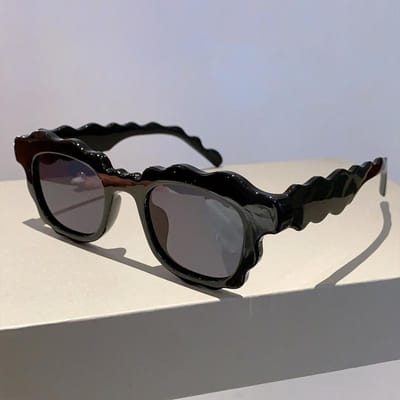 Lunettes de soleil roses style rétro designer premium motif fleur ondulée Pour femmes Pour hommes Lunettes de soleil pour le soleil Tendance Punk Populaires Sexy Mignonnes Lunettes