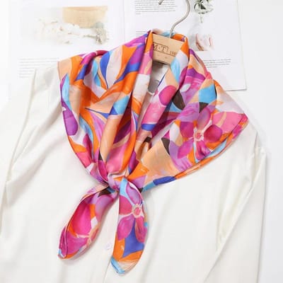 Écharpe Pashmina Imprimée pour Femme 70X70Cm Foulard Carré en Soie Châle Bandeau Décoratif pour Cheveux Cou Bandana Design de Luxe 70X70cm beige