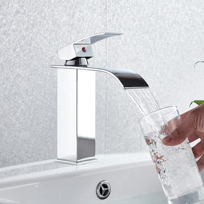 Verchroomde badkraan Watervalbadkranen Eengreeps wastafelkraan Roestvrijstalen badkraan voor wastafelmengkraan Badkraan voor warm en koud water