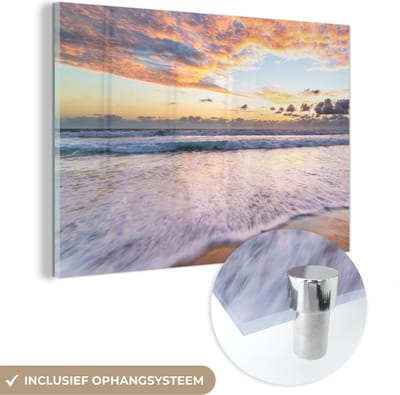MuchoWow® Glasschilderij 150x100 cm - Schilderij acrylglas - Strand - Wolken - Water - Foto op glas - Schilderijen