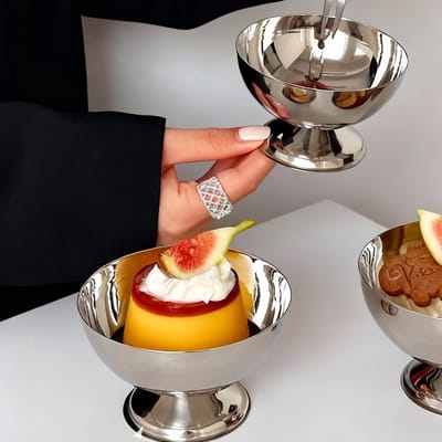 Roestvrijstalen ijsbekers en dessertschalen, ideaal voor koude dranken en desserts, eenvoudig schoon te maken, perfect voor feesten en dagelijks gebruik