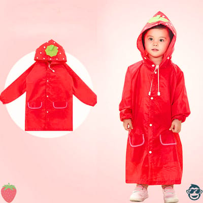 Regenjas / Poncho Schattige Aardbei voor kinderen 2-6 jaar (maat 120) -BoefieBoef -Polyester - regenponcho – regenpak – jas – regen – knutseljas – verkleedkleding – strawberry – rood – Kerst Cadeau - kind - peuter - kleuter - carnaval