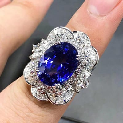 Bagues de mariage Huitan Luxe pour Femmes avec Zircon Cubique Bleu Ovale Design Fleur Esthétique Bague pour Fête de Fiançailles Bijoux pour Dame de Caractère 9 blue