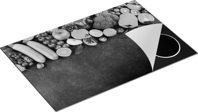 Chefcare Inductie Beschermer Groente en Fruit op Zwarte Marmer - Zwart Wit - 80x50 cm - Afdekplaat Inductie - Kookplaat Beschermer - Inductie Mat