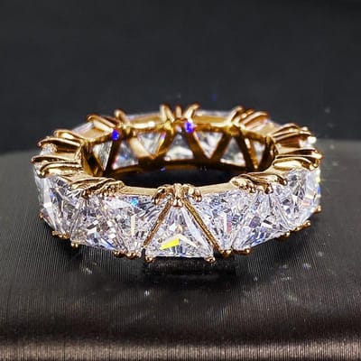 Huitan Luxe Trouwring Belofte Ringen voor Vrouwen Uniek Driehoek Zirkonia Ontwerp Topkwaliteit Nieuwe Trendy Sieraden Dropship 5 gray