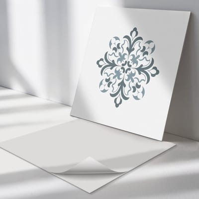 Wallfluent Vinyl Tegels - Bloemenpatroon in Symmetrie Vinyl Wandtegels - 30 cm x 30 cm - Grijs PVC Tegels - Verpakking van 9 stuks - Vierkant PVC Tegels - Patroon Plaktegels - Wand PVC Tegels - Plaktegels Keuken en Badkamer