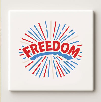 Freedom Tegel – Stoer Rood-Blauw Feestelijk Design – 15x15 cm Keramische Wanddecoratie – Inspirerend Cadeau voor Thuis & Kantoor