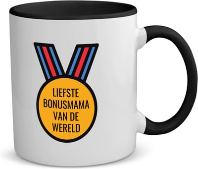 Akyol - liefste bonusmama van de wereld koffiemok - theemok - zwart - Mama - de liefste bonusmoeder - moeder cadeautjes - moederdag - verjaardagscadeau - verjaardag - cadeau - geschenk - kado - gift - moeder artikelen - 350 ML inhoud