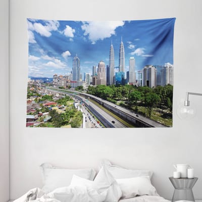 ABAKUHAUS Stadswandtapijt en sprei, Kuala Lumpur op een heldere dag, 230 x 140 cm, lichtgrijsblauwgroen