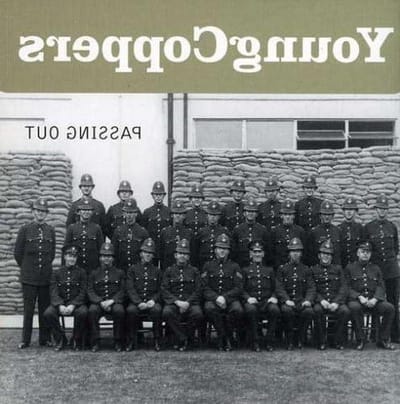 Muziek CD - Audio Schijf - Muziek Luisteren - Fysieke Muziekdrager - 36 Minuten - Niet gespecificeerd