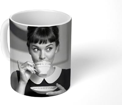 Mok - Koffiemok - Portret - Thee - Vrouw - Mokken - 350 ML - Beker - Koffiemokken - Theemok