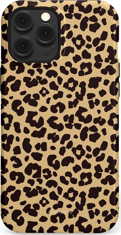 Casetastic Hoesje Geschikt voor Apple iPhone 12 Pro Max Magsafe - Stijlvolle Beschermende Duo-layer Case - Wild
