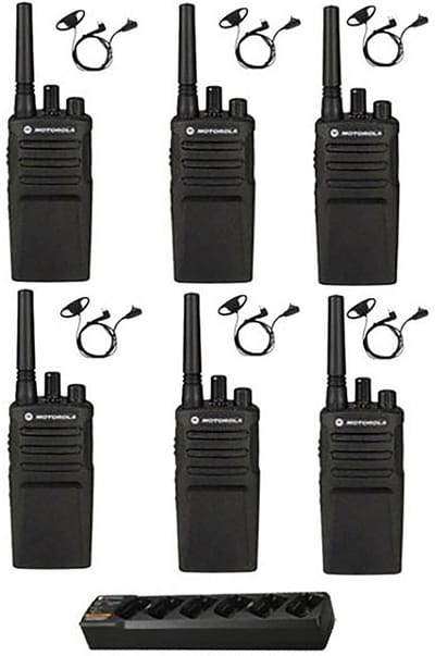 Set van 6 Motorola XT420 UHF IP55 Portofoon met multilader en D-shape oortjes