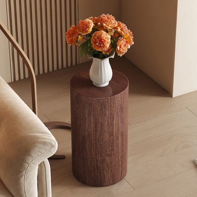 Elegante ronde salontafel van walnoothout en MDF – een moderne woonkamerdecoratie met een minimalistisch design. Kan gebruikt worden als bijzettafel, salontafel, banktafel of theetafel.
