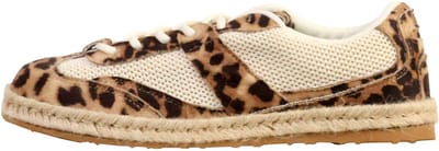 Sneakers met veters