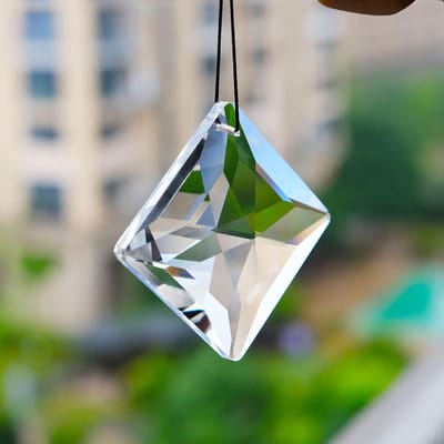 Dailygoods- Suncatcher Kleurrijke Prisma's - Raamdecoratie - Raamhanger - Raamornament - Zonlicht Vanger - Decoratief Kristal