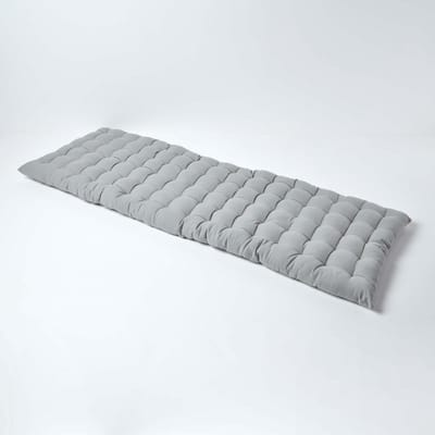 Homescapes Tuinbank Kussen – Grijs – 3 Zitter Zitkussen – 143x42 cm – 100% Katoen – Wasbaar – Comfortabel & Stevig