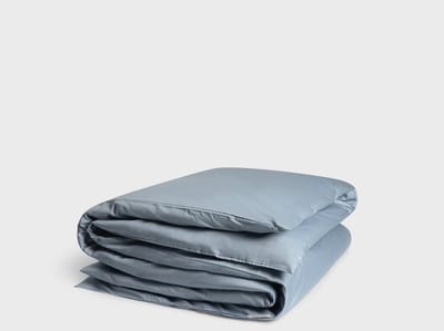 Yumeko dekbedovertrek katoensatijn faded blauw 260x240 (zonder slopen) - Bio, eco & fairtrade