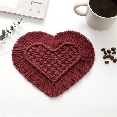 Macrame Onderzetter voor Glazen - Kaarsenhouder - Hart Vorm - 15 bij 15 cm - Rood