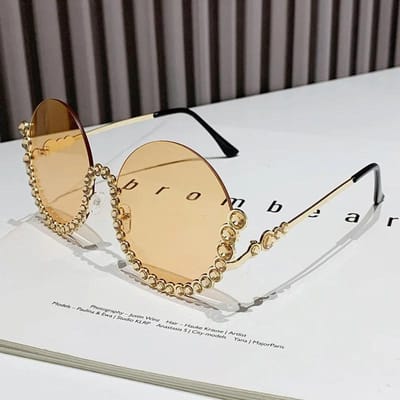 Nieuwe Luxe Designer Diamant Ronde Zonnebril Dames Vintage Mode Zonnebril Voor Mannen Halve Frame Punk Kristal Bril