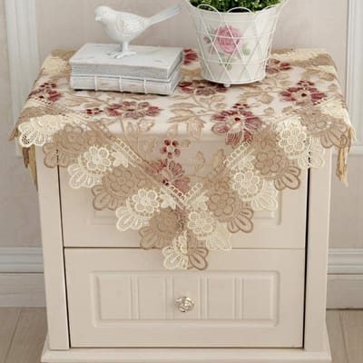 Tafelkleed - Lace Tafelkleed - Eettafel Decoratie - Driedimensionaal Borduurwerk - 150 x 90 cm - Goudbeige