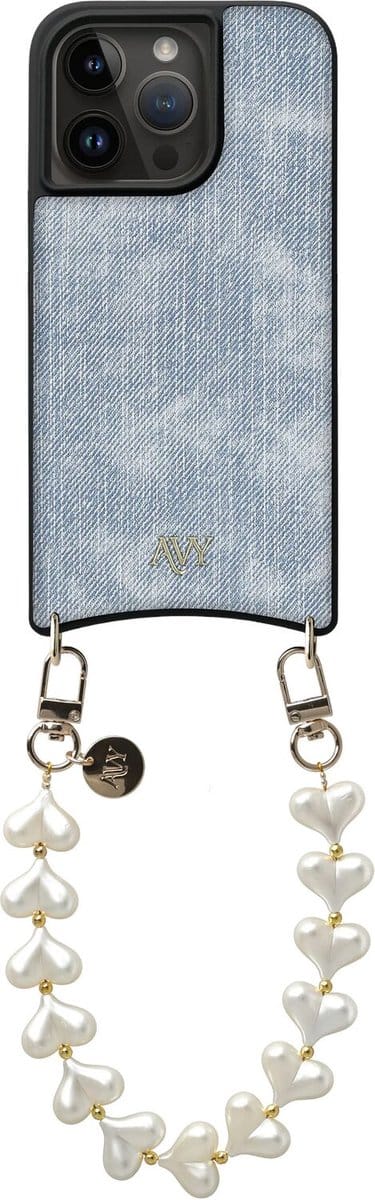 AVY Hoesje Geschikt voor Apple iPhone 15 Pro | Compatibel met MagSafe | Kunstleren Case met Telefoonkoord | Polsband | Denim | Cupid Pearl