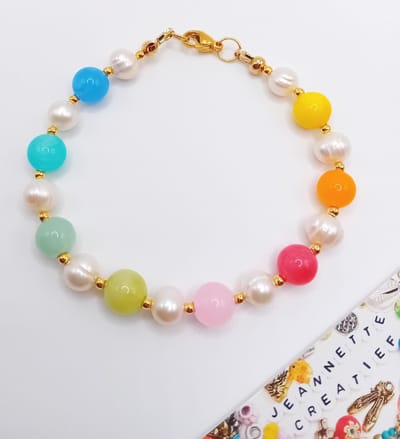 Jeannette-Creatief® - Natuursteen - Zoetwaterparels en Colorfull Jade - Rainbow - Regenboog - Parel Armband - Natuursteen Armband - Pearls - Parels - Zoetwaterparels - Natuursteen kralen - Zomersieraden - Ibiza Chic - RVS Goud - Armband - Moederdag