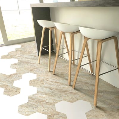 Antislip vloerstickers met beschermlaag - MARMER ZESHOEKEN VALENCIA VLOER - 60x135cm - 10 zeshoekige stickers 30x26cm