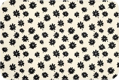 Badmat 90x60 cm - Antislip - Madeliefjes - Grafisch - Zwart - Beige - Badmatten voor badkamer - Badkamermat - Douchemat - Badkamer mat