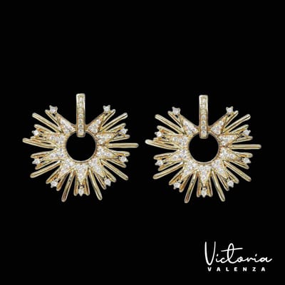 Victoria Valenza Cologne Luxe Oorbellen Dames Messing Oorhangers Dames Oorringen Witte Steen Oorbellen - Goud kleurig - 1 Paar