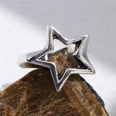 1 Set Van Zoete En Coole Ins-Stijl Uitgesneden Vijfpuntige Ster Ringenset, Eenvoudige Geometrische Stervormige Ringen Voor Vrouwen gray