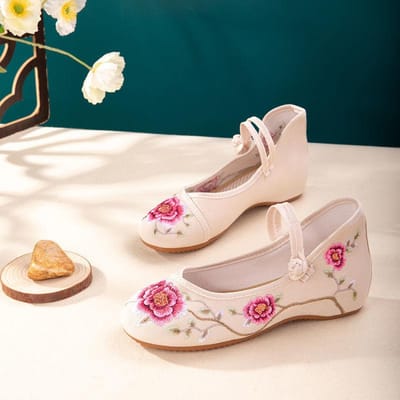 Dames schoenen Oude Stijl Schoenen Hanfu Schoenen Oude Beijing Stoffen Schoenen Etnische Stijl Geborduurde Dames Schoenen 41 white