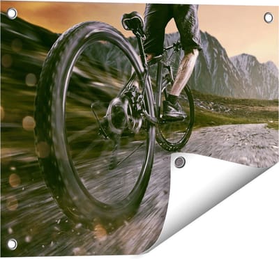 Gards Tuinposter Moutainbike Fietser in de Bergen - 50x40 cm - Tuindoek - Tuindecoratie - Wanddecoratie buiten - Tuinschilderij