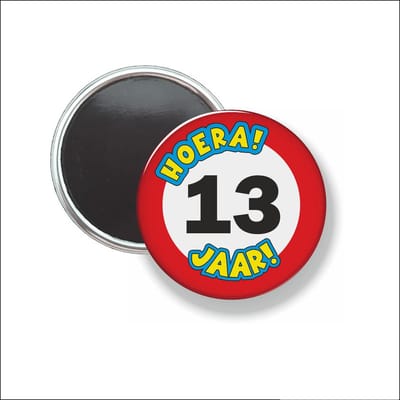 Button Met Magneet 58 MM - Hoera 13 Jaar - NIET VOOR KLEDING