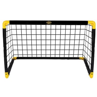 Umbro Voetbaldoel - Voetbalgoal 90 x 59 x 61 cm - Voetbal Goal Opvouwbaar - Makkelijk op te Bergen - Voetbal Training Doel voor Kinderen en Volwassenen - Kunststof - Zwart/ Geel