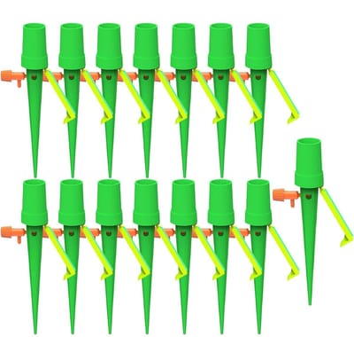 Zelfbewateringsstaven - Plantenspikes - Planten Verzorgen - Verstelbaar Ventiel - 15 Stuks - Groen