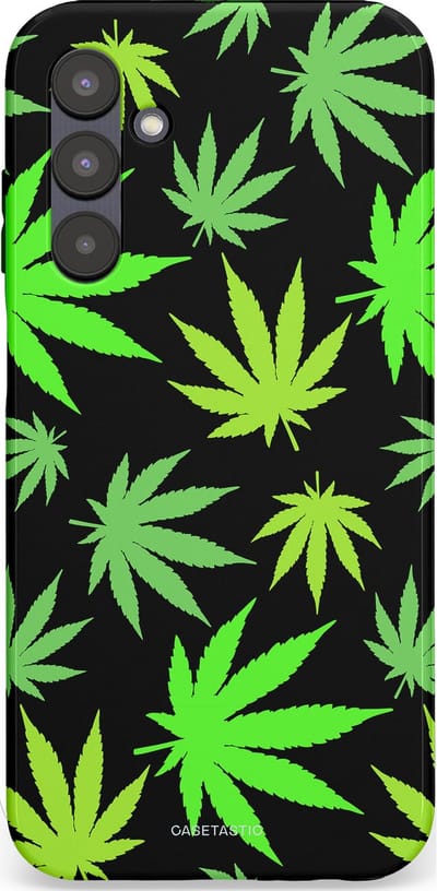 Casetastic Hoesje Geschikt voor Samsung A25 - Stijlvolle Beschermende Duo-layer Case - Cannabis