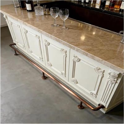 Bar Voetsteun - Blotevoetensteun Meubel - Comfort Verhogend - Aanpasbare Wandafstand - 208 cm Lengte - Goudkleurig