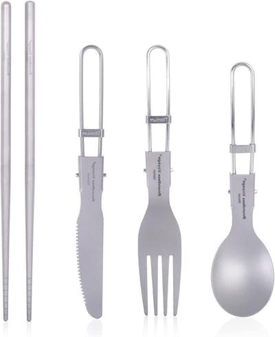 Camping Bestekset van Titanium met Opvouwbaar Mes, Vork, Lepel en Eetstokjes voor Buitenactiviteiten, Lichtgewicht en Draagbaar voor Kamperen, Picknicken en Wandelen