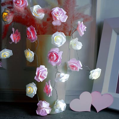 MikaMax Romantic Rose Lights - Realistische Schuimrozen - 20 LED-lampjes - Romantische Verlichting - Valentijnsdag - Romantische Versiering