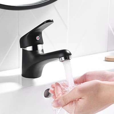 Auralum max Wastafelkraan - Badkamerkraan - Badkamer - RVS - Warm & Koud - Inclusief Aansluit slangen 3/8 - Zwart