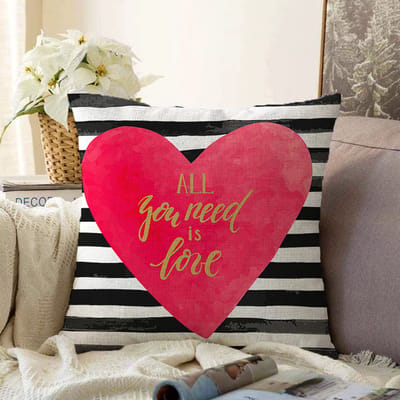 Velvet Kussensloop - kussenhoes - Sierkussenhoes - hoes voor sierkussens - All you need is love - 45x45 cm - Fluweel - valentijn cadeautje voor haar