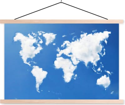 Wereldkaart blauw met wolken schoolplaat platte latten blank 150x100 cm - Foto print op textielposter (wanddecoratie woonkamer/slaapkamer)