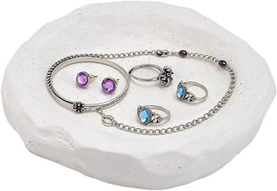 Witte keramische ringhouder schaal voor sieraden, 15,7 x 15,2 cm - Decoratief dienblad voor ringen, oorbellen en halskettingen, perfect als sieraadhouder en decoratie