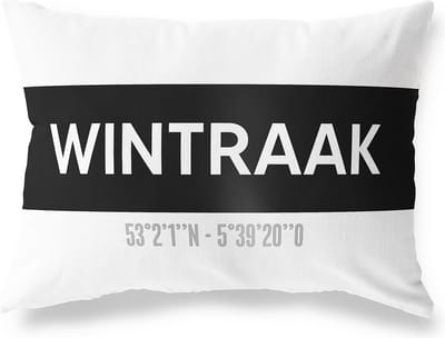 Tuinkussen WINTRAAK - LIMBURG met coördinaten - Buitenkussen - Bootkussen - Weerbestendig - Jouw Plaats - Studio216 - Modern - Zwart-Wit - 50x30cm