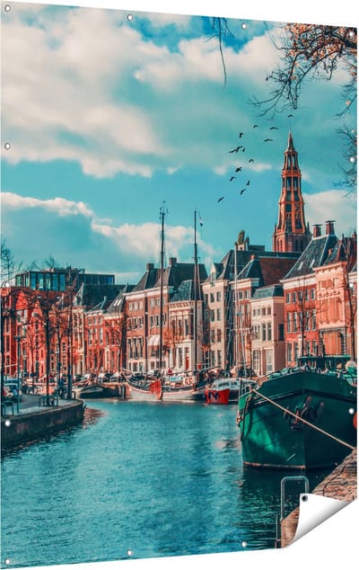 Gards Tuinposter Gracht in Groningen - 120x160 cm - Tuindoek - Tuindecoratie - Wanddecoratie buiten - Tuinschilderij